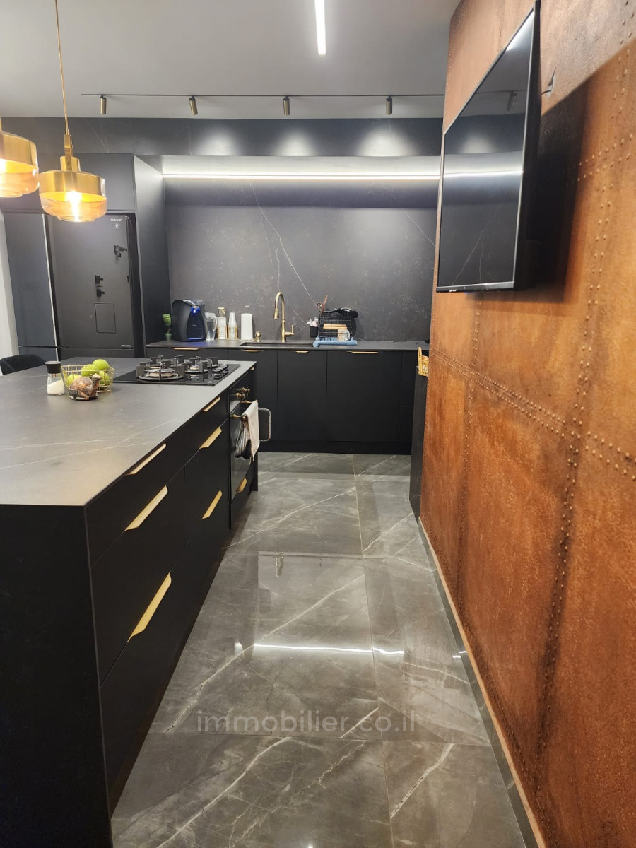 Apartamento 4 cômodos Ashdod Tet vav 342-IBL-6688