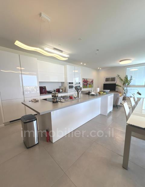 Apartamento 4 cômodos Netanya Ir Yamim 342-IBL-6691