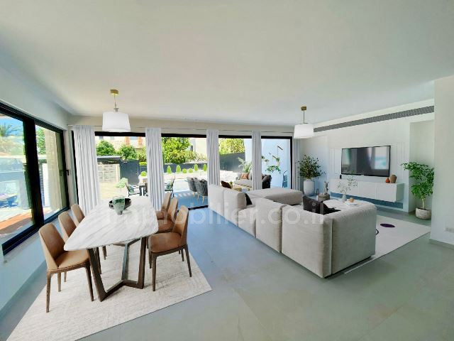 Casarão 7 cômodos Herzliya Herzliya Pitouah 342-IBL-6699