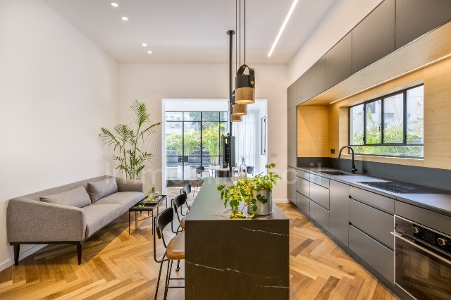 Apartamento garden 2 cômodos Tel Aviv Dizengof 342-IBL-6706