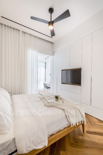 Apartamento garden 2 cômodos Tel Aviv Dizengof 342-IBL-6706