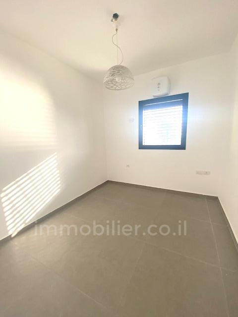 Apartamento 5 cômodos Bat yam Bat yam 342-IBL-6712
