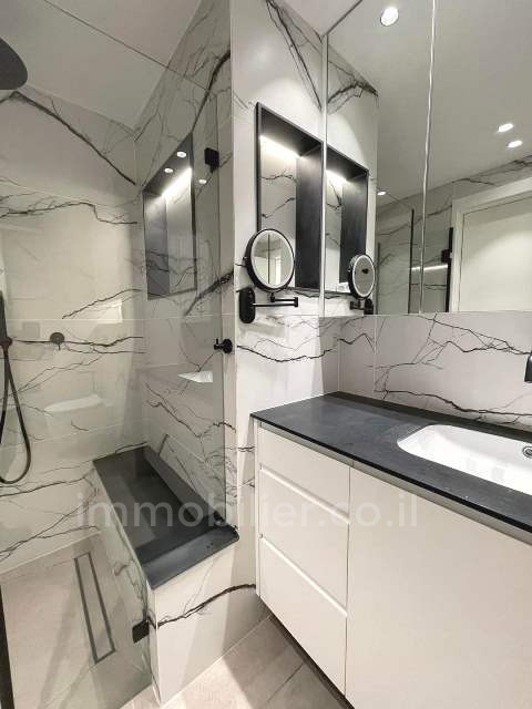 Apartamento 3 cômodos Tel Aviv Neve Tsedek 342-IBL-6724