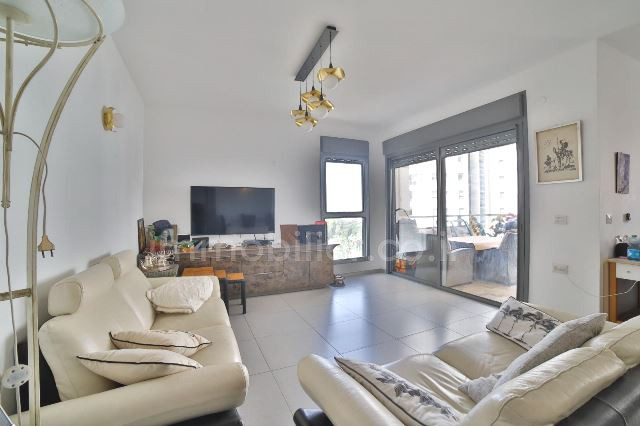 Apartamento 4 cômodos Tel Aviv tel aviv 342-IBL-6748