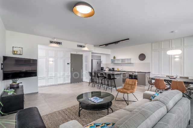 Apartamento 4 cômodos Tel Aviv Centro da cidade 342-IBL-6767