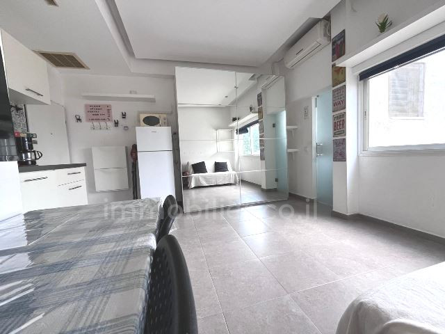 Apartamento 1 cômodos Tel Aviv Centro da cidade 342-IBL-6776