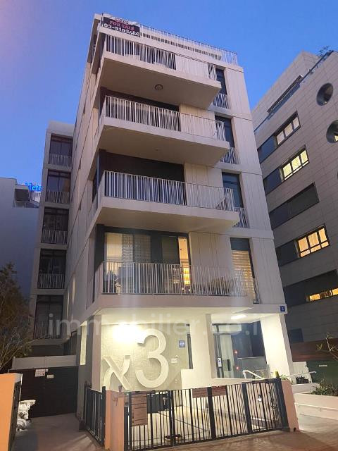 Apartamento 4 cômodos Tel Aviv Lev Tel-Aviv 342-IBL-6777