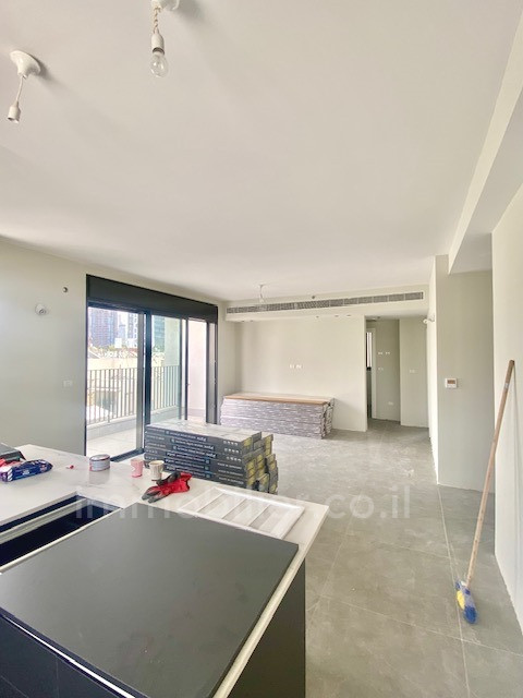 Apartamento 3 cômodos Tel Aviv Bazel 342-IBL-6789