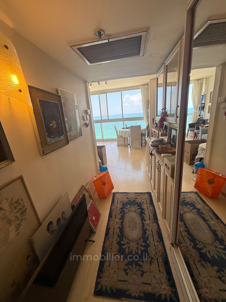 Apartamento 2 cômodos Herzliya Herzliya Pitouah 342-IBL-6808