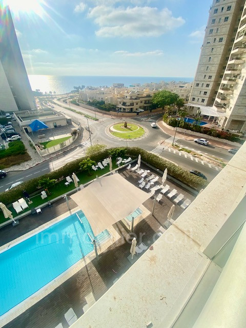 Apartamento 4 cômodos Netanya Nat600 342-IBL-6810