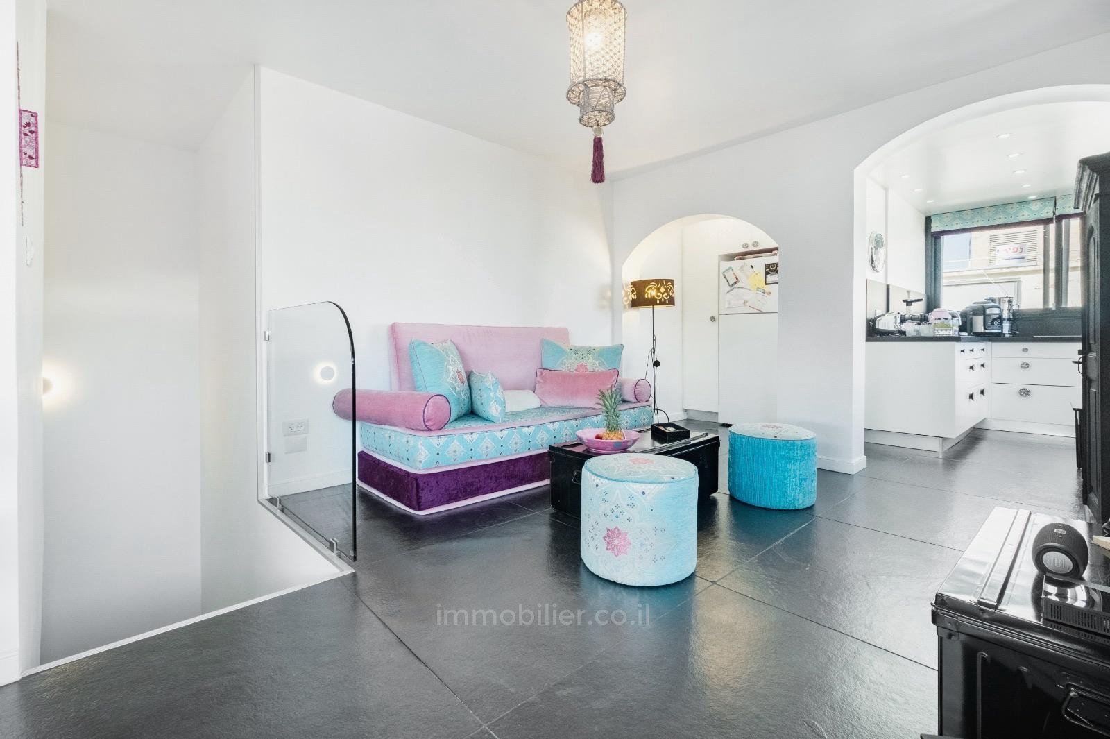 Duplex-Cobertura 4 cômodos Tel Aviv Ben-Yehuda 342-IBL-6811