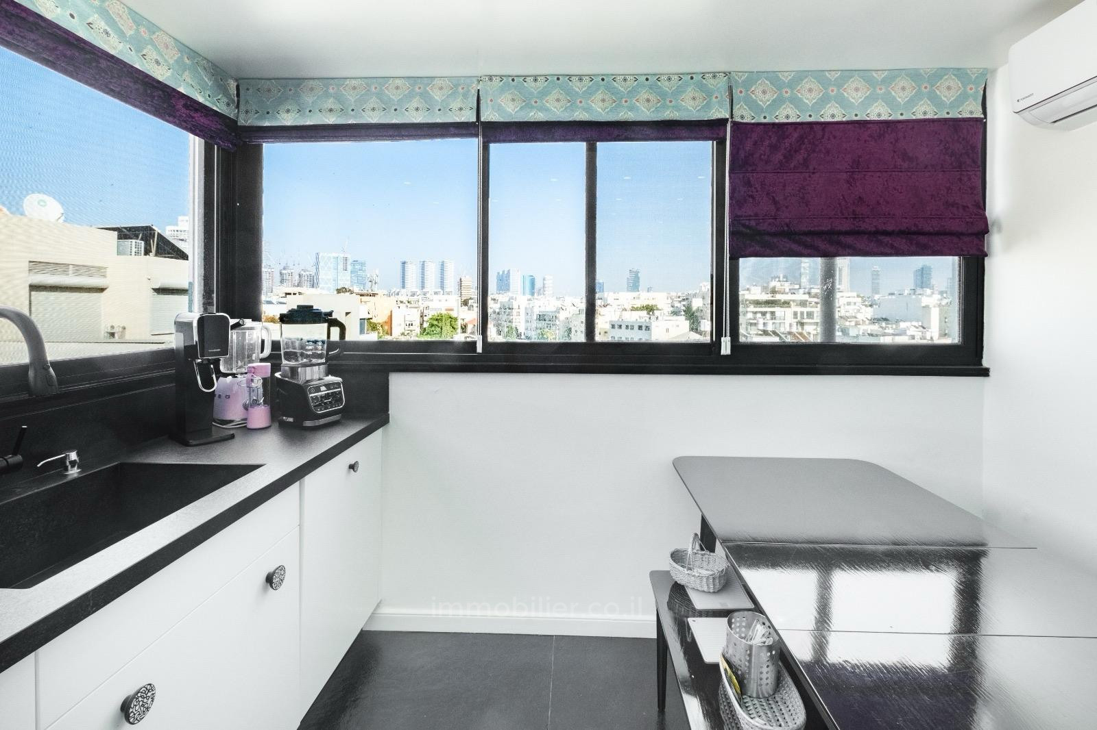 Duplex-Cobertura 4 cômodos Tel Aviv Ben-Yehuda 342-IBL-6811