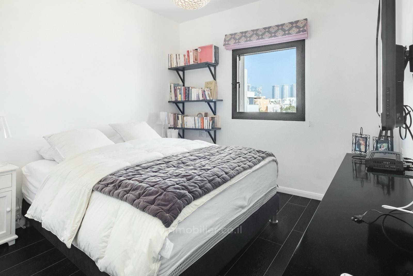 Duplex-Cobertura 4 cômodos Tel Aviv Ben-Yehuda 342-IBL-6811