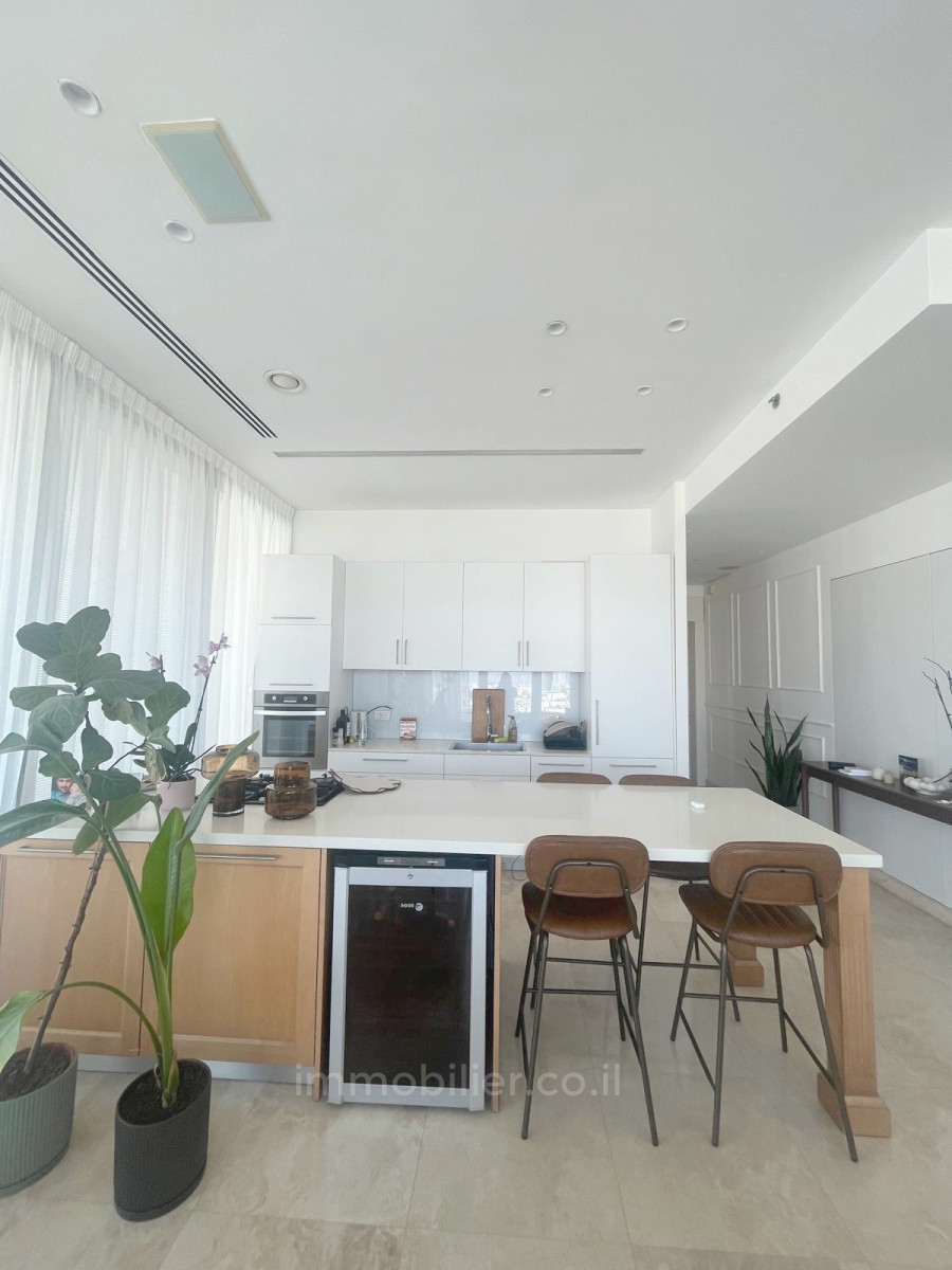 Apartamento 3 cômodos Tel Aviv Centro da cidade 342-IBL-6813