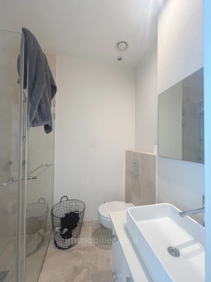 Apartamento 3 cômodos Tel Aviv Centro da cidade 342-IBL-6813