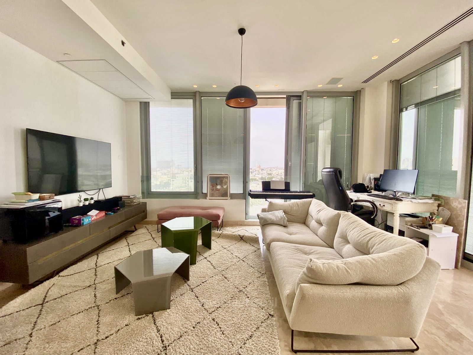 Apartamento 3 cômodos Tel Aviv Centro da cidade 342-IBL-6814