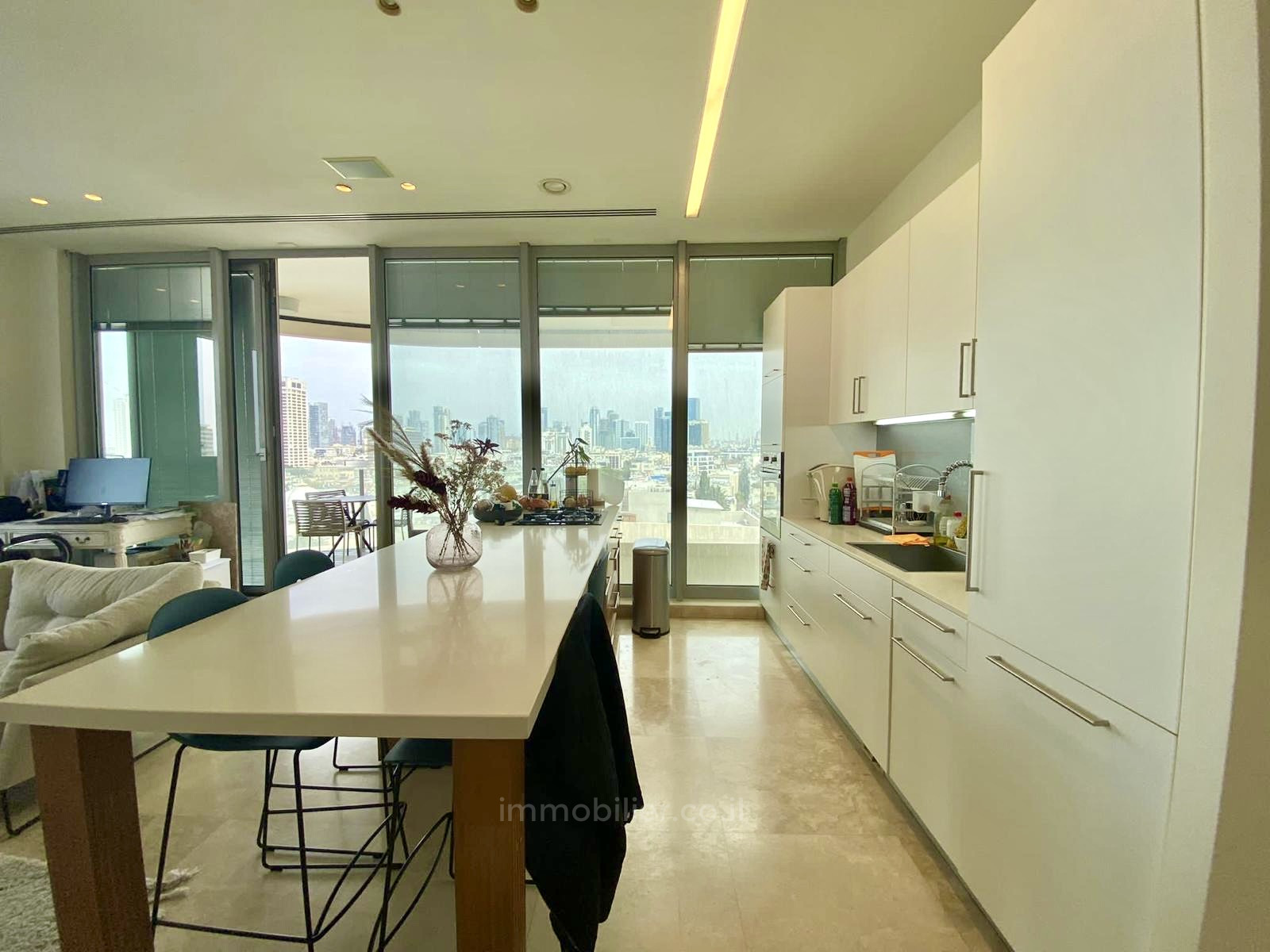 Apartamento 3 cômodos Tel Aviv Centro da cidade 342-IBL-6814
