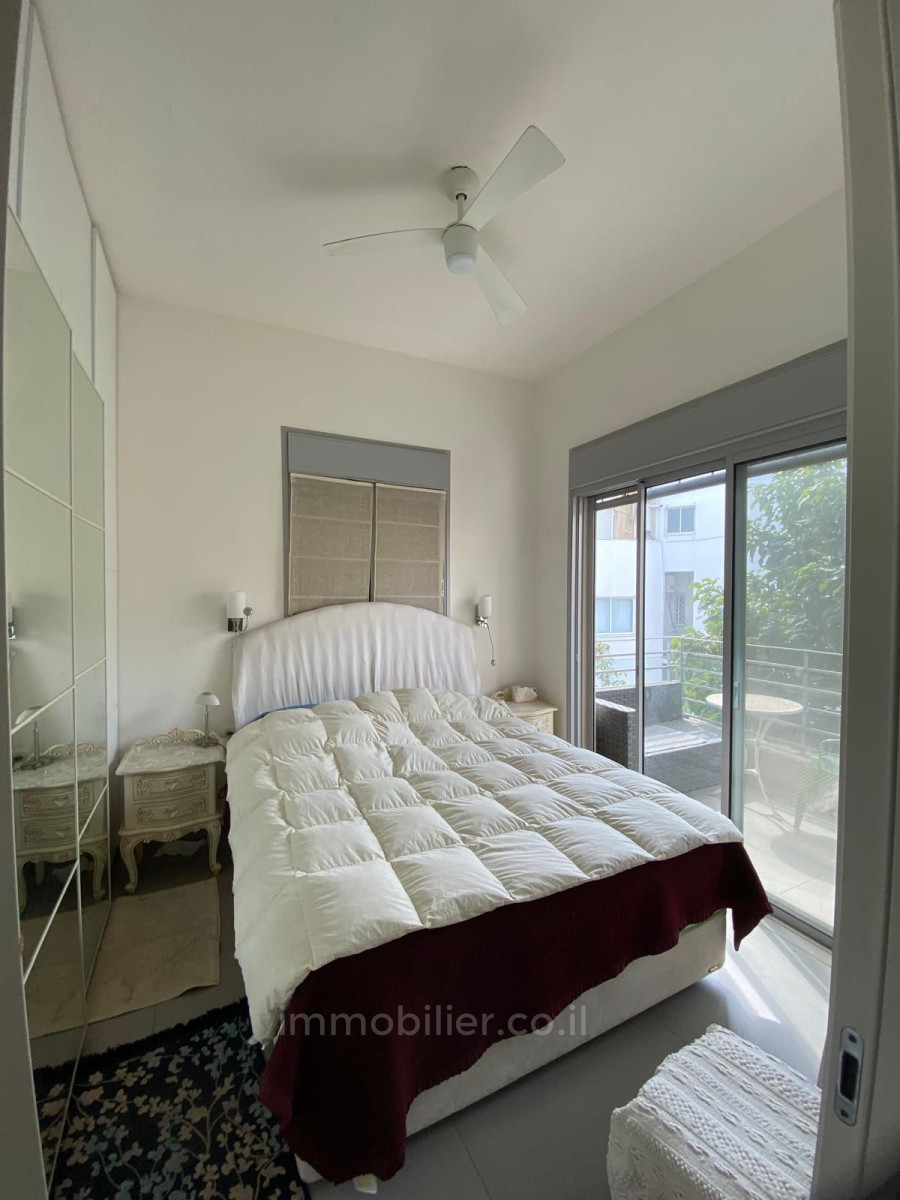 Apartamento 5 cômodos Tel Aviv Centro da cidade 342-IBL-6819
