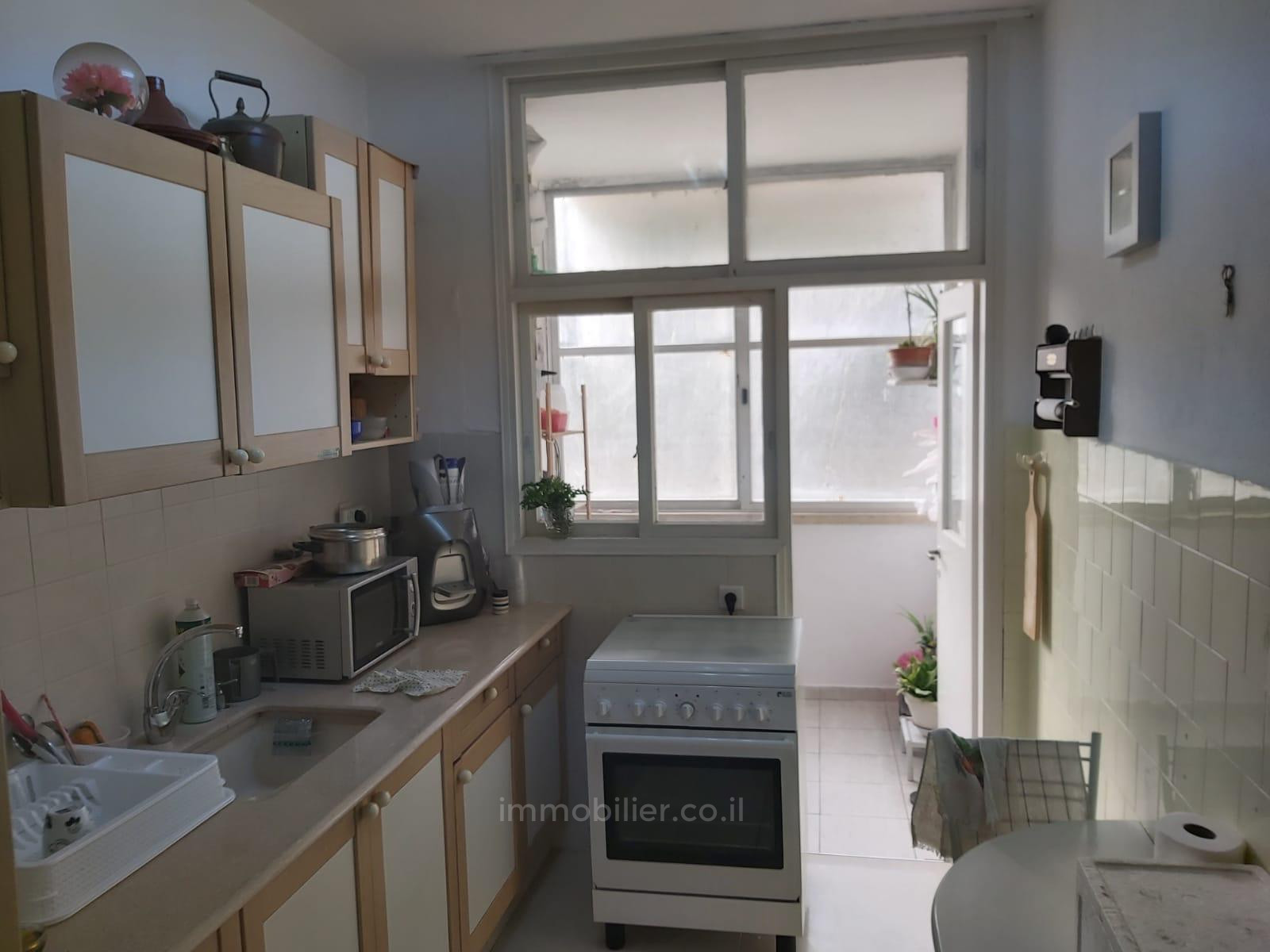 Apartamento 4 cômodos Bat yam Bat yam 342-IBL-6820