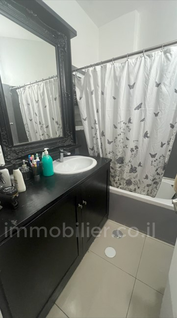 Apartamento 3 cômodos Bat yam Bat yam 342-IBL-6838