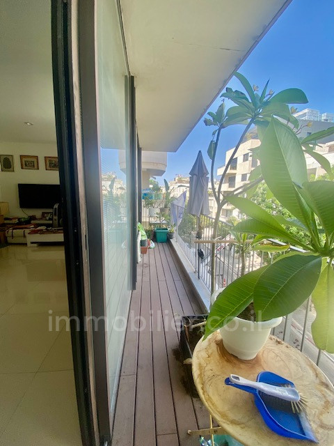 Apartamento 4.5 cômodos Tel Aviv tel aviv north 342-IBL-6855