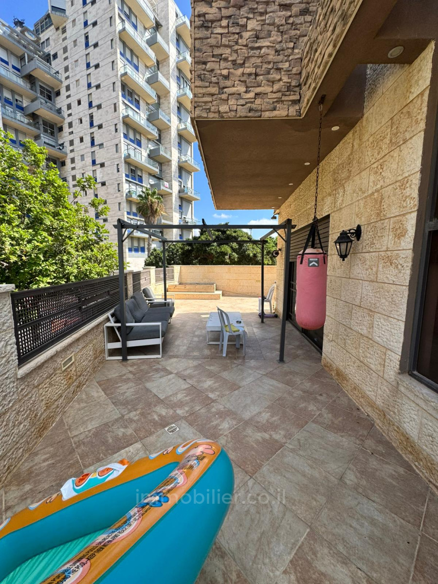 Casarão 5 cômodos Netanya Nat600 342-IBL-6856