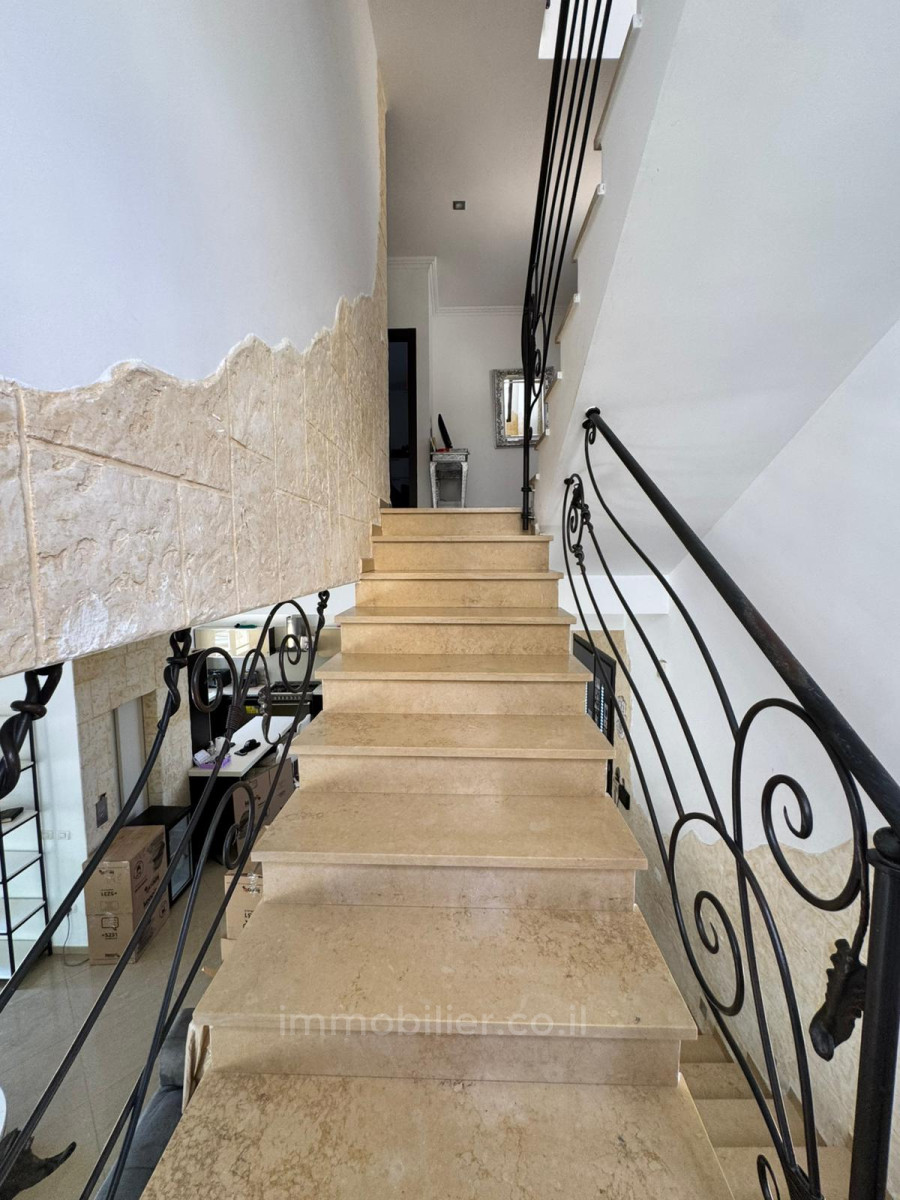 Casarão 5 cômodos Netanya Nat600 342-IBL-6856