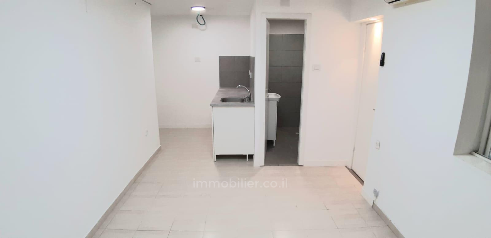 Apartamento 1.5 cômodos Givataim Givat rambam 342-IBL-6862