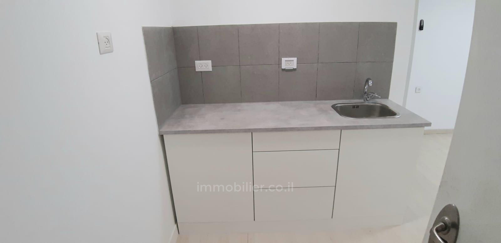 Apartamento 1.5 cômodos Givataim Givat rambam 342-IBL-6862