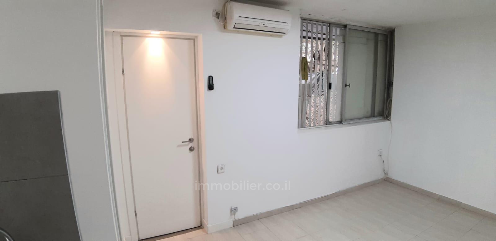 Apartamento 1.5 cômodos Givataim Givat rambam 342-IBL-6862