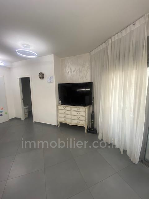 Apartamento 4 cômodos Ramat Gan Ramat gan 342-IBL-6865