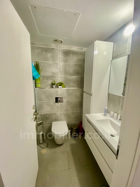 Apartamento 4 cômodos Tel Aviv Sarona 342-IBL-6866