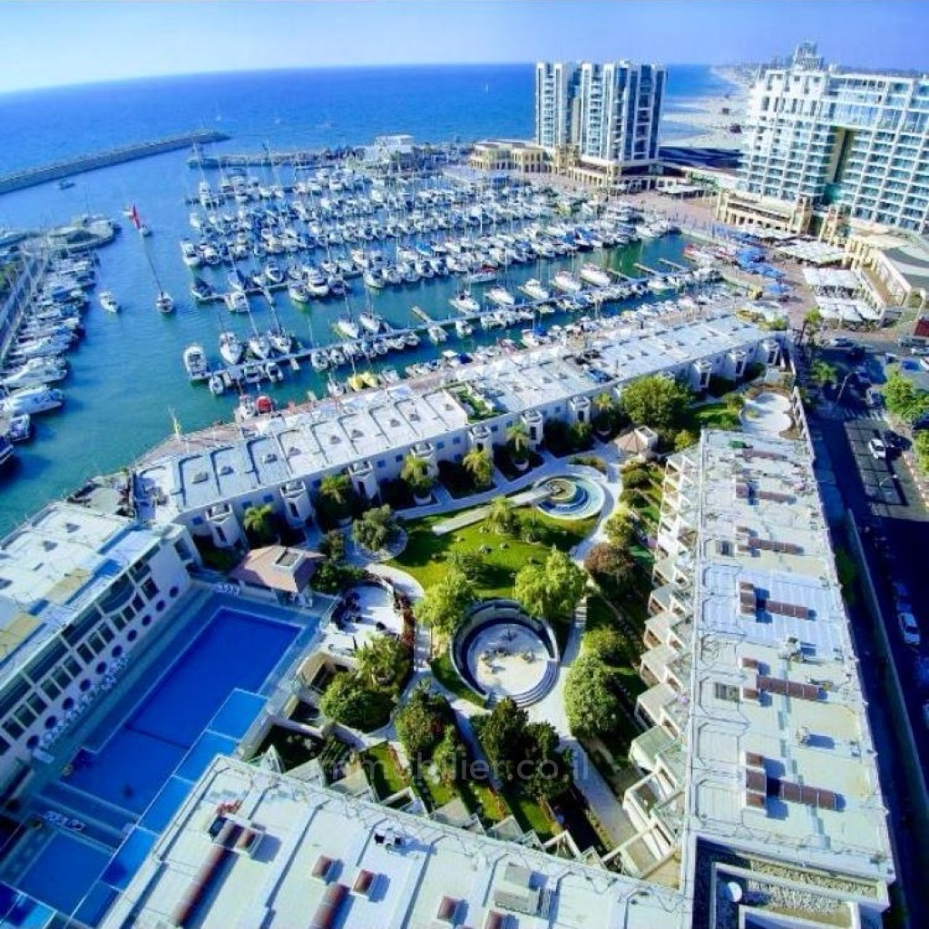 Apartamento 2 cômodos Herzliya Marina 342-IBL-6867