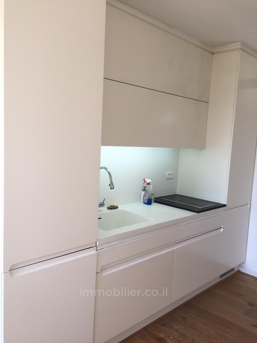 Apartamento 2 cômodos Herzliya Marina 342-IBL-6867