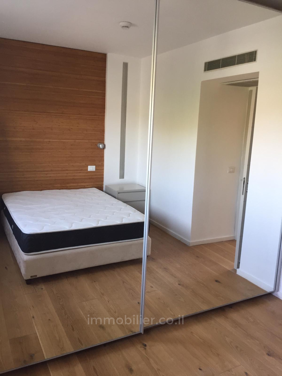 Apartamento 2 cômodos Herzliya Marina 342-IBL-6867