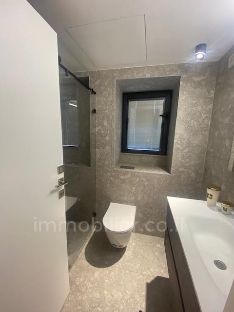 Apartamento 3 cômodos Tel Aviv Yaffo 342-IBL-6869