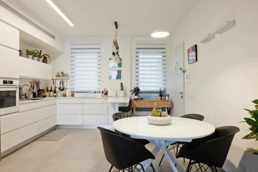 Apartamento 3 cômodos Tel Aviv Levontin 342-IBL-6873