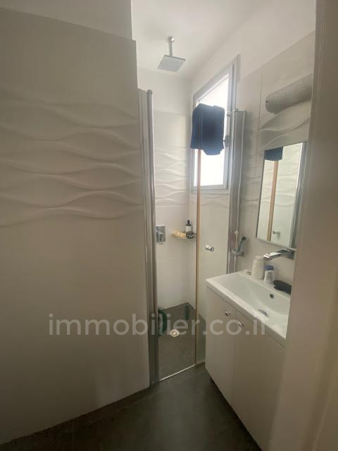 Apartamento 4 cômodos Tel Aviv tel aviv north 342-IBL-6879