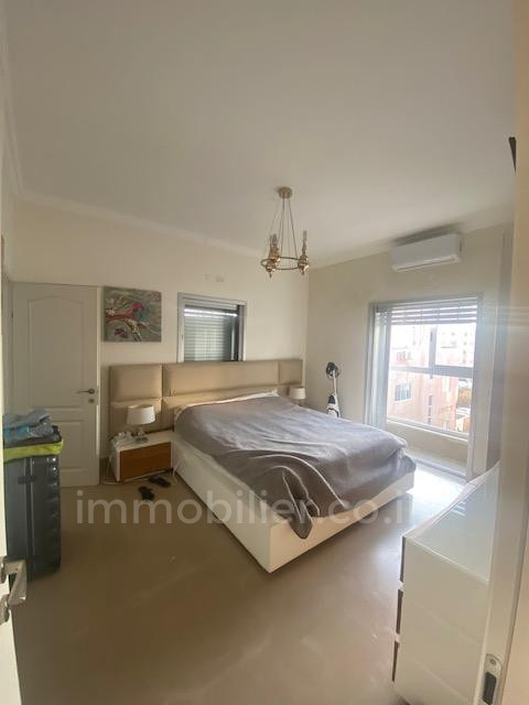 Apartamento 4 cômodos Tel Aviv tel aviv north 342-IBL-6879