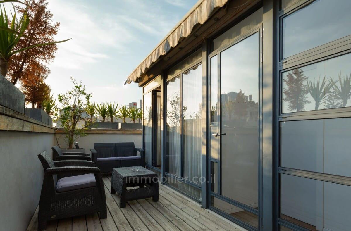 Duplex-Cobertura 3 cômodos Tel Aviv Bazel 342-IBL-6880