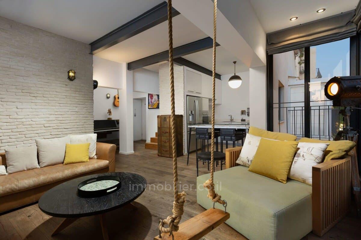 Duplex-Cobertura 3 cômodos Tel Aviv Bazel 342-IBL-6880