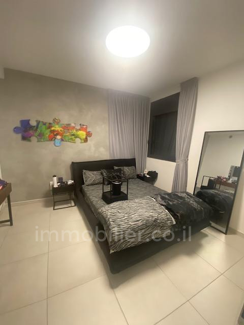 Apartamento 3.5 cômodos Ramat Gan Rue Jabotinski 342-IBL-6882