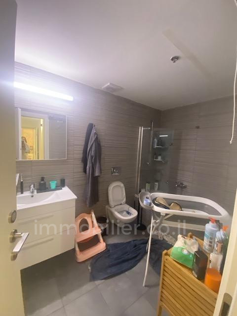 Apartamento 3.5 cômodos Ramat Gan Rue Jabotinski 342-IBL-6882