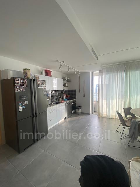 Apartamento 4 cômodos Tel Aviv Sarona 342-IBL-6886