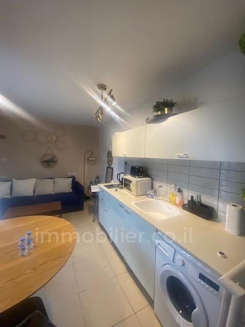 Duplex 3 cômodos Tel Aviv Ben-Yehuda 342-IBL-6889