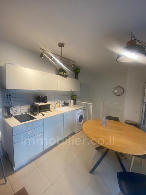 Duplex 3 cômodos Tel Aviv Ben-Yehuda 342-IBL-6889