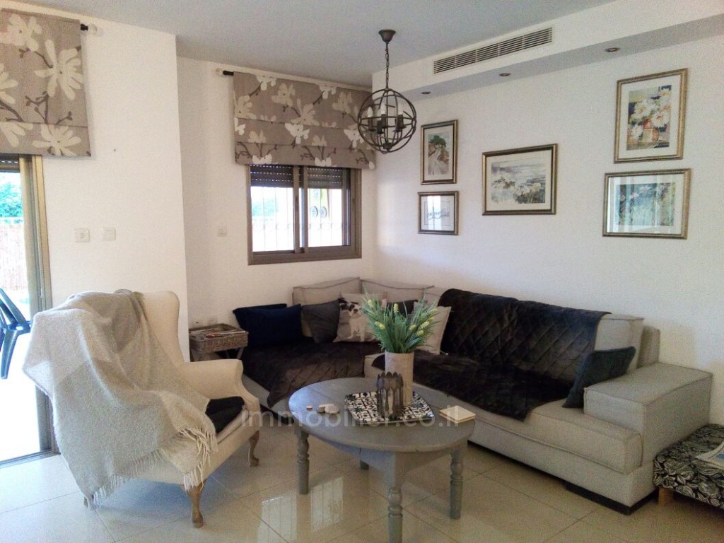 Apartamento 4 cômodos Ascalão Barnea 343-IBL-1001