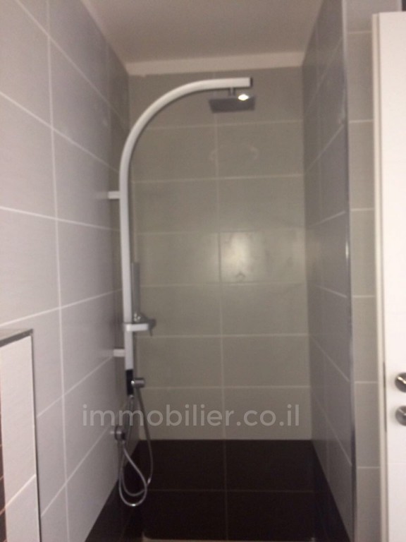 Apartamento 2 cômodos Jerusalém Baka 343-IBL-1025