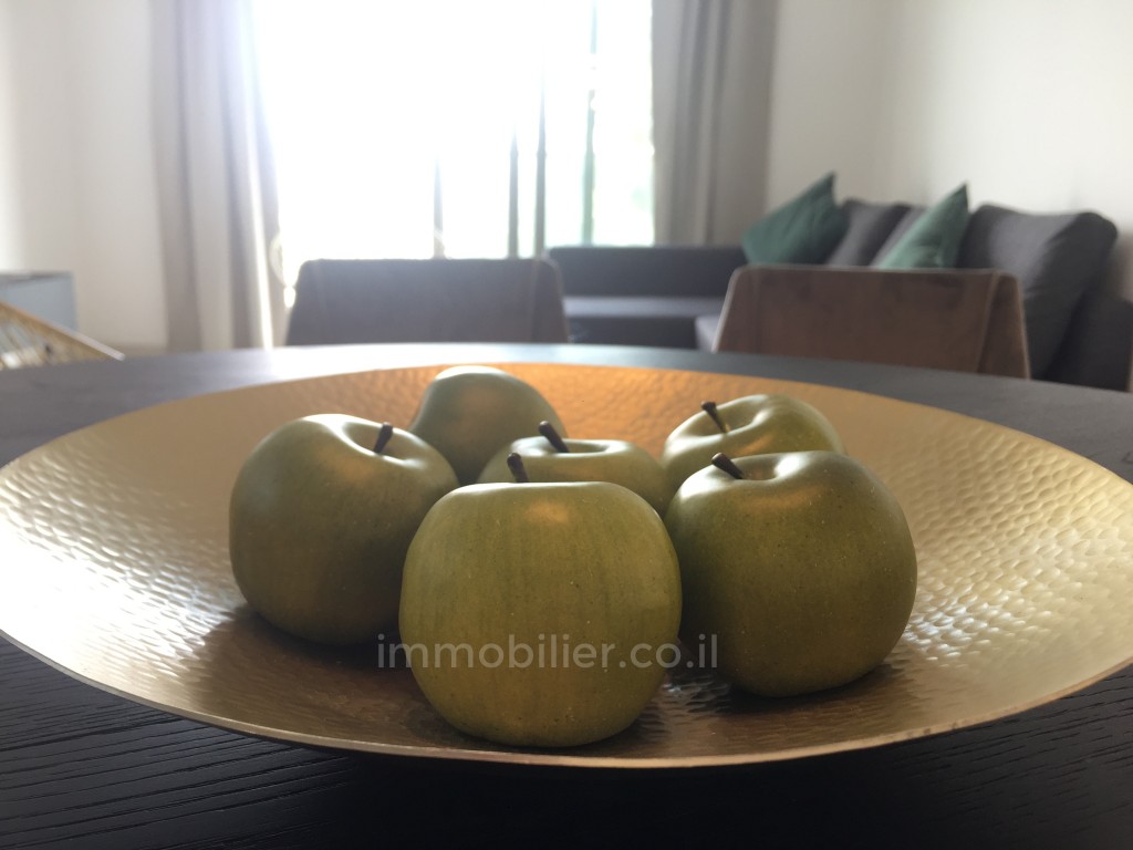 Apartamento 3 cômodos Jerusalém Centro da cidade 343-IBL-1039