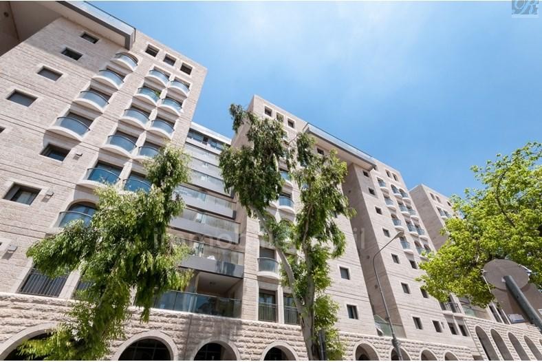 Cobertura 4 cômodos Jerusalém Centro da cidade 343-IBL-989